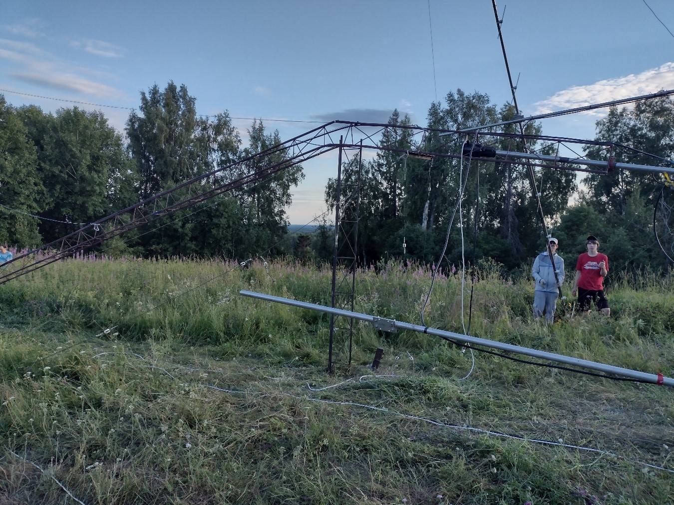 Газель на размокшей дороге